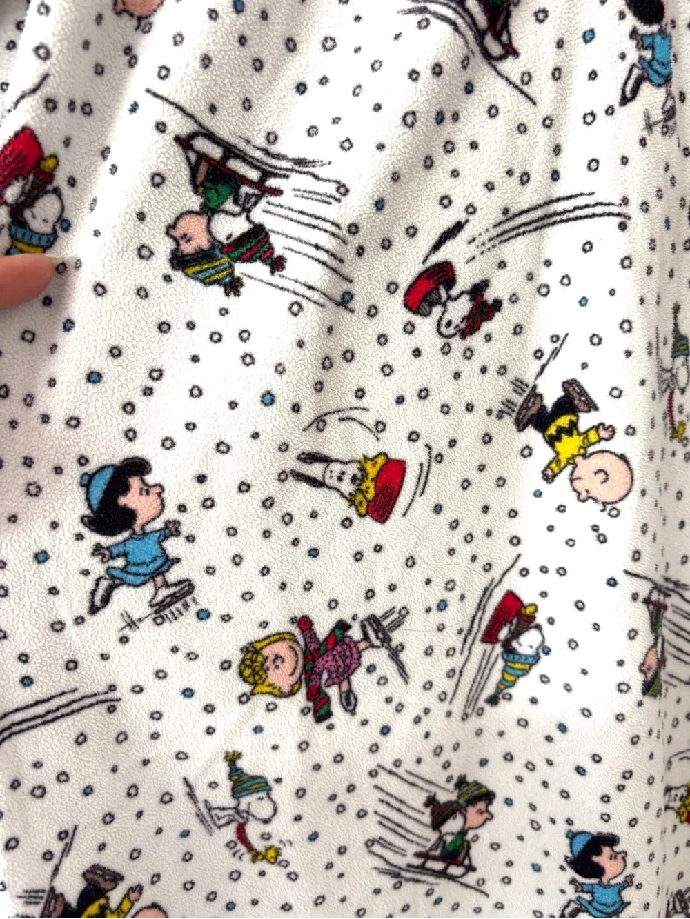 Peanuts Snoopy and Friends Ice Skating Long-Sleeve Nightgown SZ XL 14-16 Juniors